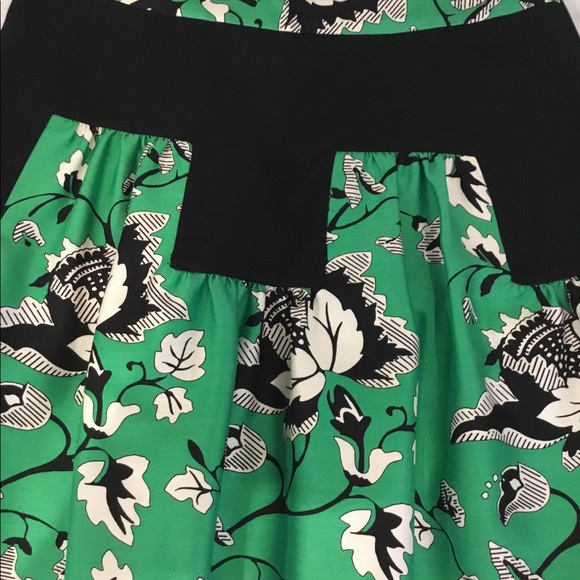 Diane von Furstenberg green silk skirt size 2 - Picture 4 of 5